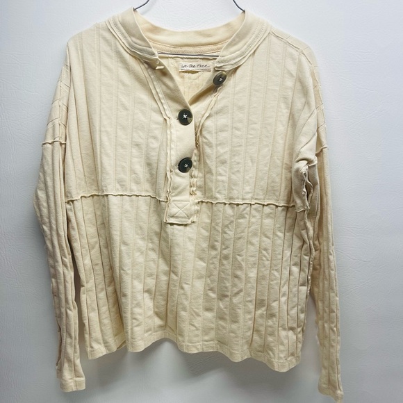 We the free long sleeves crop top 3/4 button down size XS - Picture 1 of 6